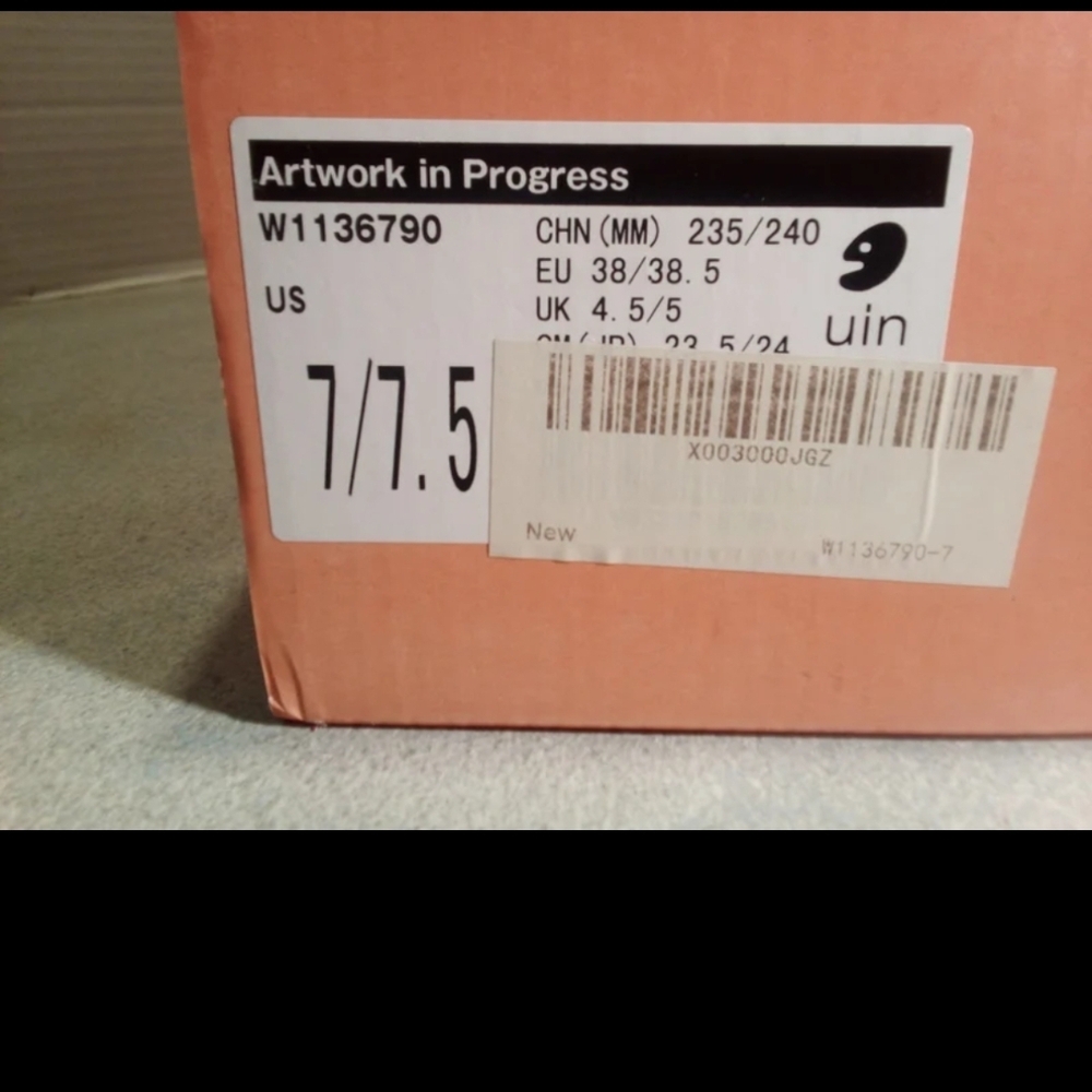 UIN Art Travel Booties W1136790 Womans Sz. 7/7.5 NEW - Picture 9 of 11